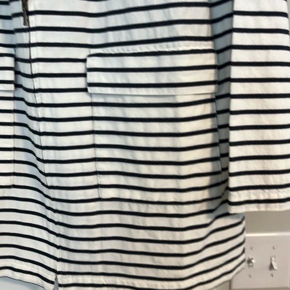 Hooded jacket - Picture 2 of 4